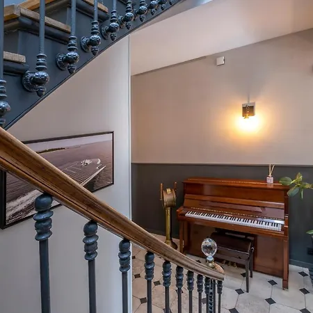 Nocleg ze śniadaniem Escale Rochelaise B&b, Bain Nordique Et Sauna Tonneau