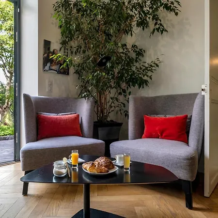 Nocleg ze śniadaniem Escale Rochelaise B&b, Bain Nordique Et Sauna Tonneau