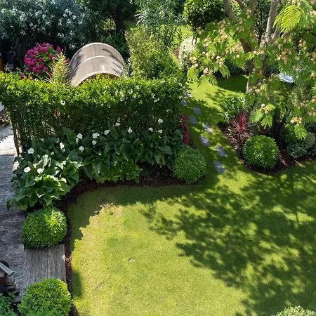 Escale Rochelaise B&b, Bain Nordique Et Sauna Tonneau