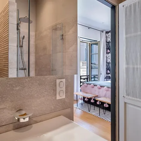 Bed and Breakfast Escale Rochelaise B&b, Bain Nordique Et Sauna Tonneau 4*